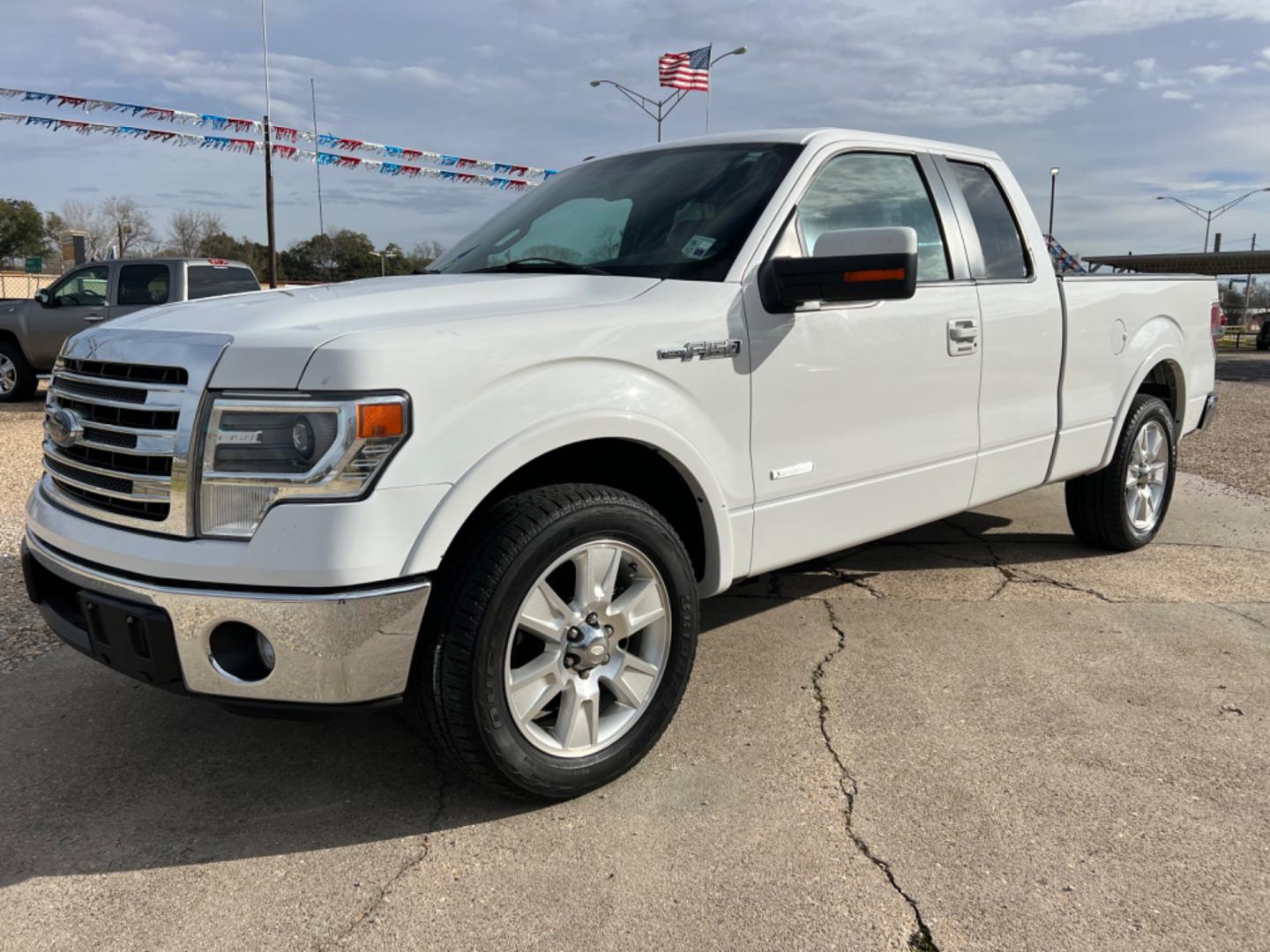 2013 White /Gray Ford F-150 Lariat (1FTFX1CT5DK) with an 3.5 V6 EcoBoost engine, Automatic transmission, located at 4520 Airline Hwy, Baton Rouge, LA, 70805, (225) 357-1497, 30.509325, -91.145432 - 2013 Ford SuperCab Lariat ***One Owner***No Accidents*** 3.5 V6 EcoBoost Gas, All Star Ford Just Replaced Transmission, 154K Miles, Heated & Cooled Leather Seats, All Power, Sunroof, Backup Camera, Bed Cover, Tow Pkg. NO IN HOUSE FINANCING. FOR INFO PLEASE CONTACT JEFF AT 225 357-1497 CHECK OUT OUR - Photo#0